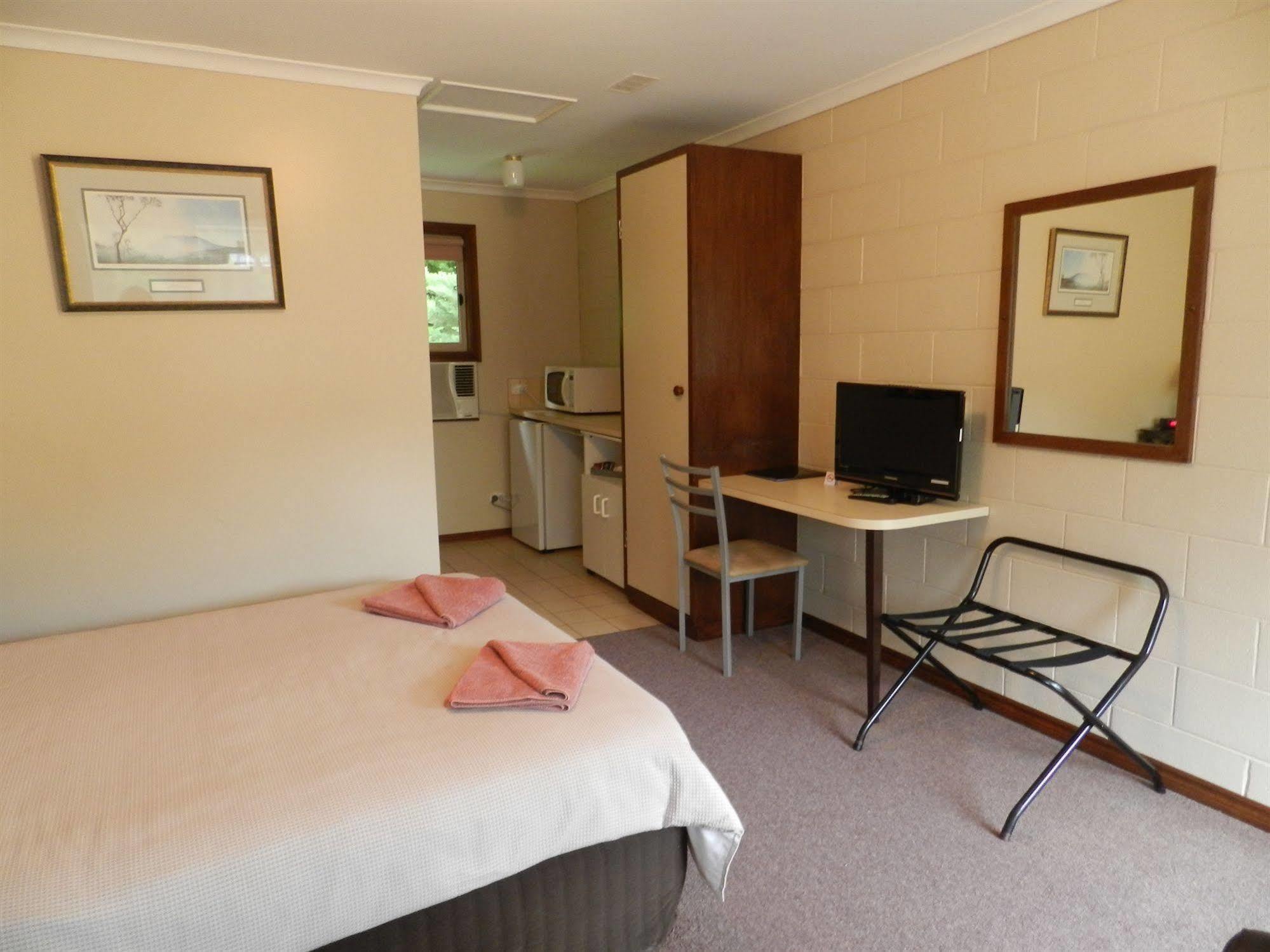 Twelve Apostles Motel & Country Retreat Принстаун Екстер'єр фото