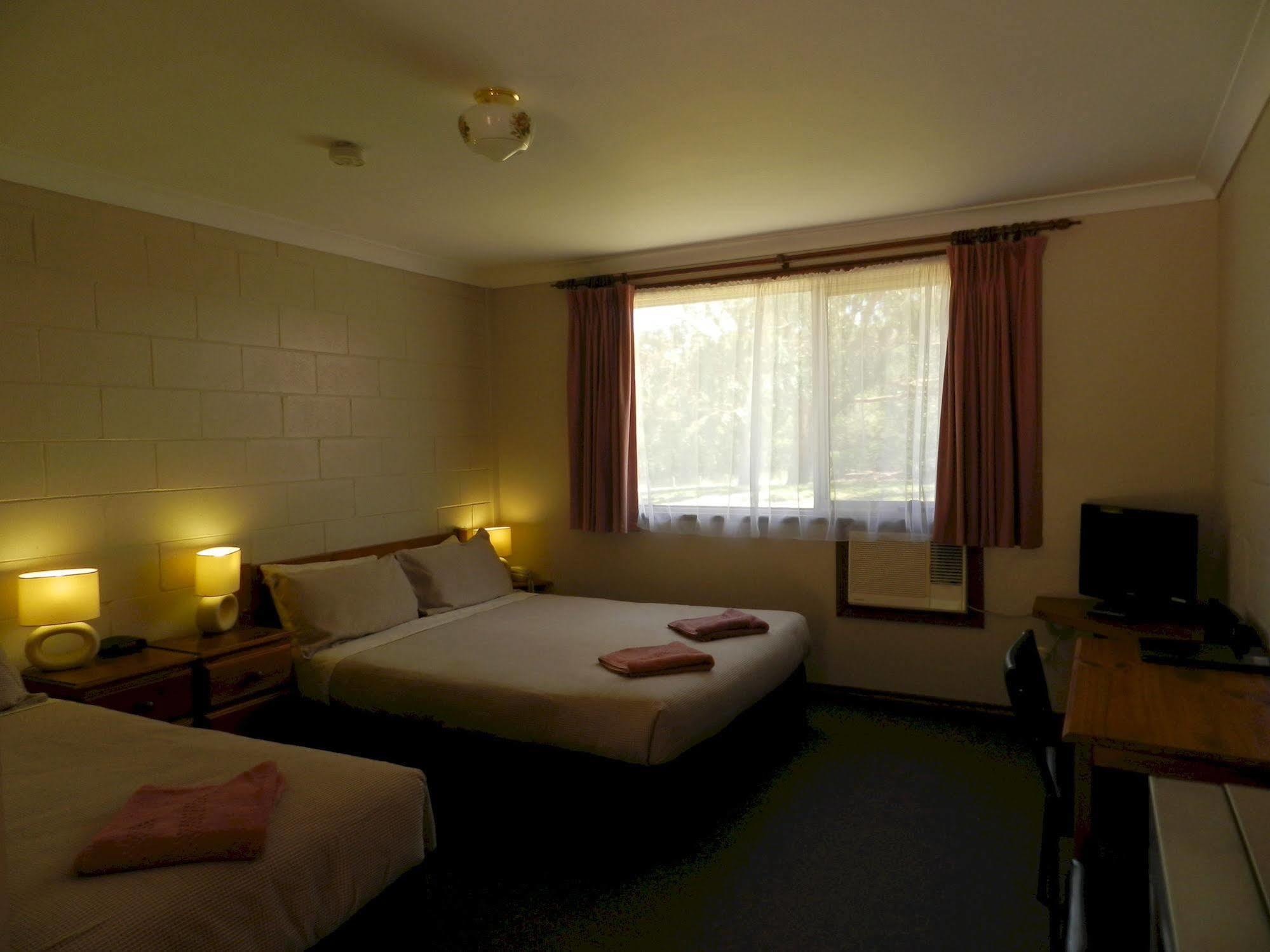 Twelve Apostles Motel & Country Retreat Принстаун Екстер'єр фото